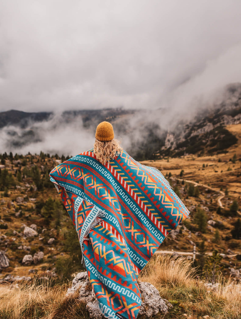 Ridgeline Sierras Throw